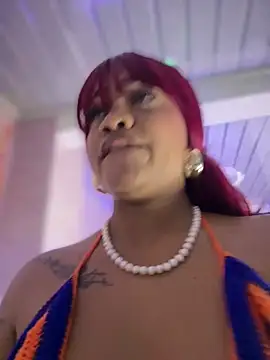 riri_brunnete webcam