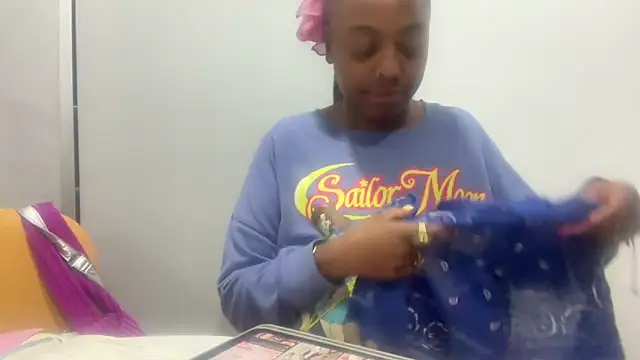 ChocolateCakeQueen webcam