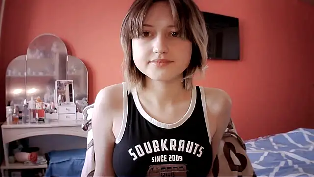 SnowWhiteNika webcam