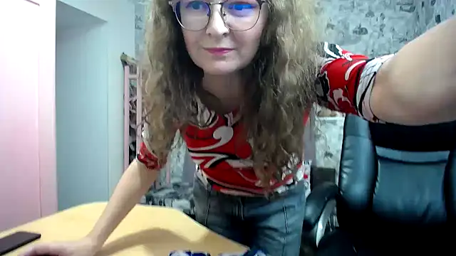 Helen1974 webcam