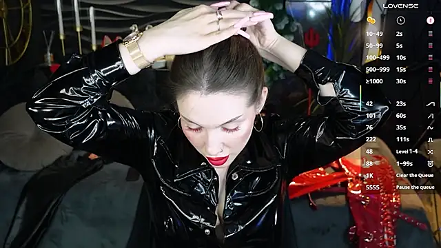 MistressDarsy webcam