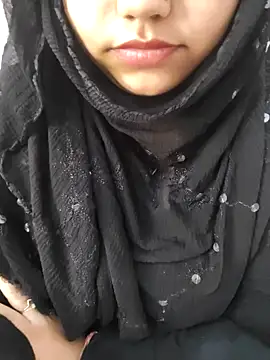 Webcam Model (Miss_Rose__)  is live.Free join now!