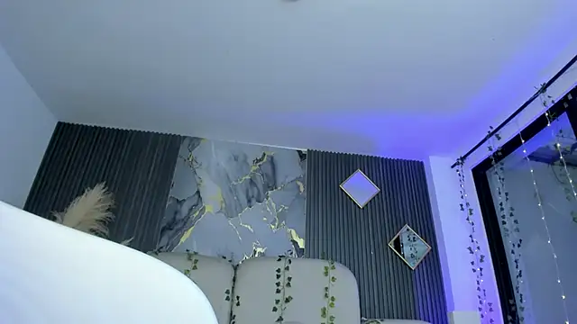 SarahCastro1_ webcam