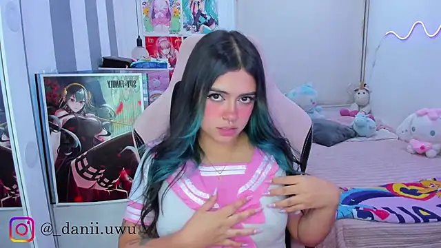 cutedani_ - CuteDani_'s free webcam - UK Sex Cams