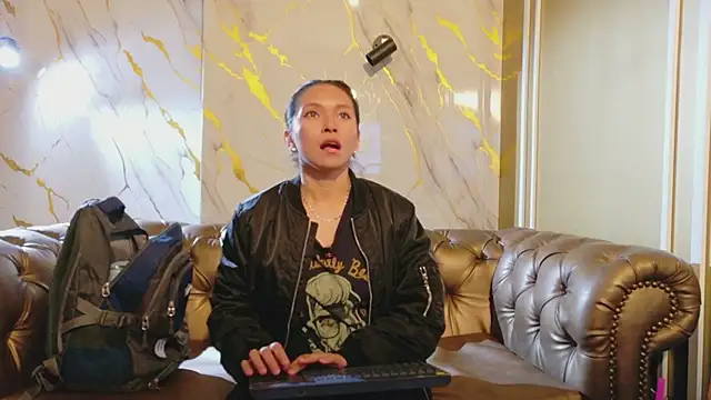 cloe16_ - Cloe16_'s free webcam - UK Sex Cams