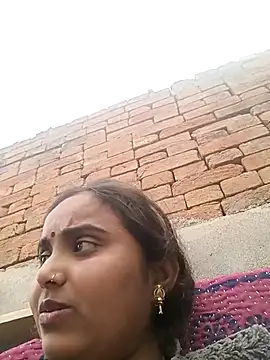 Pooja_hote Live Webcam on Stripchat