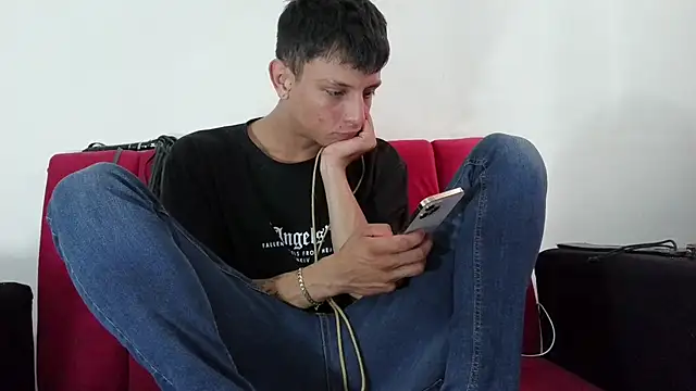 andrewcoopper1 webcam