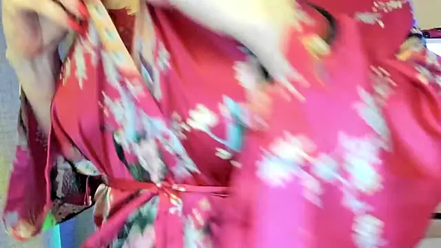 feliziaDesire webcam