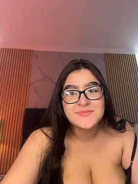 VioletaMaddox webcam