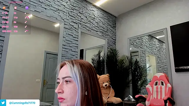 Reina_Cummings webcam