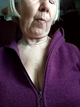 KlaudiaDarling webcam