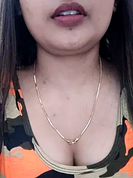 wild-janvi - Wild-janvi's free webcam - UK Sex Cams