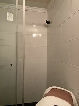 celeste_stonnes (F teen) - 3 spanks by ass