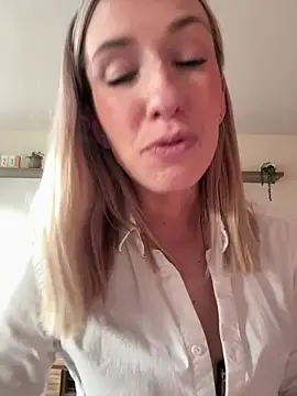 lola_tentatiion webcam