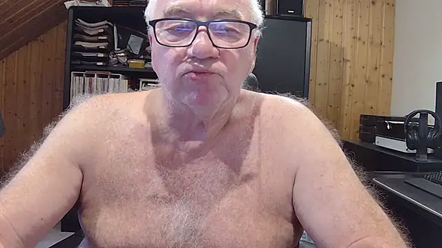 biggandybig (M grandpa) - cum @ goal