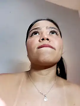 Webcam Model (anahi_evans19)  is live.Free join now!