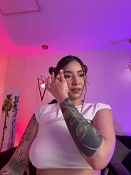 MaddisonCollins webcam