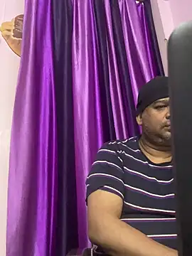 Dick_6inches_Delhi webcam