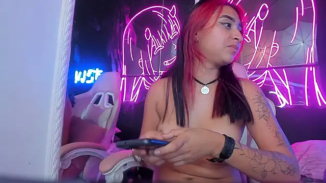 Lilith_Carteer webcam