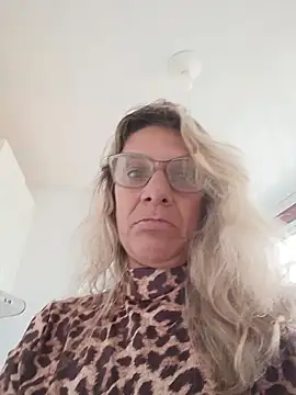 kate_blakesexxx (F mature) - Squirt in my pants