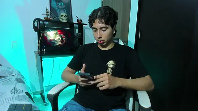 Baji_Keisuke_ webcam