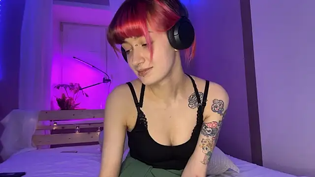 Dina_Cams