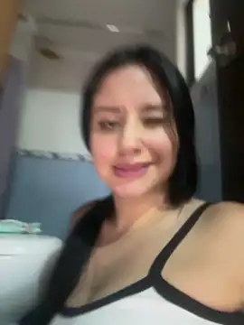 lucy_grey25 (F young) - Doggy naked- Spanking