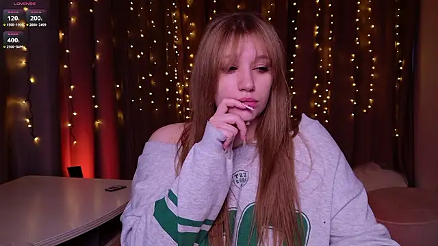 morvelyn - Morvelyn's free webcam - UK Sex Cams