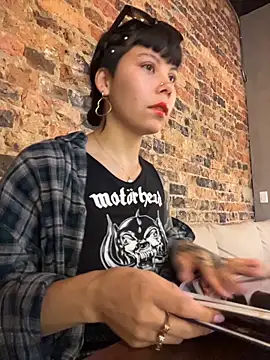 Webcam Model (EemaHaruki)  is live.Free join now!