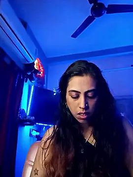 Webcam Model (Darling_Annie)  is live.Free join now!