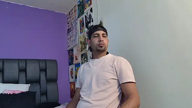 ashtoncooperr webcam