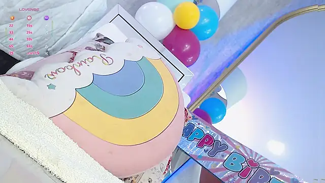 adara_le (F milf) - 2 fingers in the ass