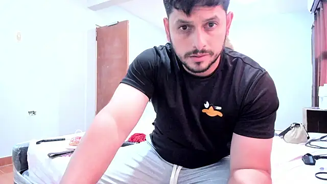 Liltildeman_moon webcam