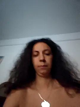 naughty69curls webcam