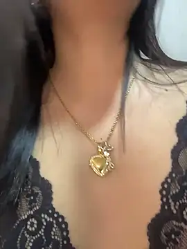 Webcam Model (_Queen_love2)  is live.Free join now!