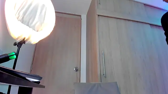 damianwhite (M young) - 🍀show cum🍀