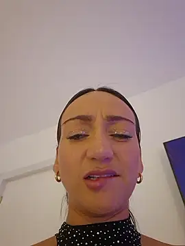 Ninabigtitied webcam