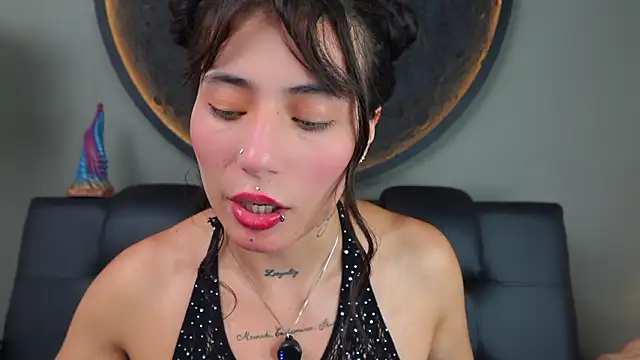 miss_sharlotte18 webcam