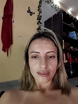 hottcandy21 (F young) - BOTTLE DILDO IN ASS