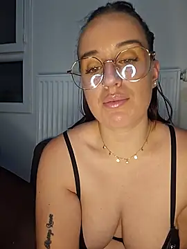 Lindsay_00off webcam