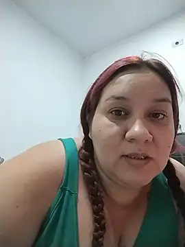 sharon_g (F milf) - Let's get undressed and take a bath