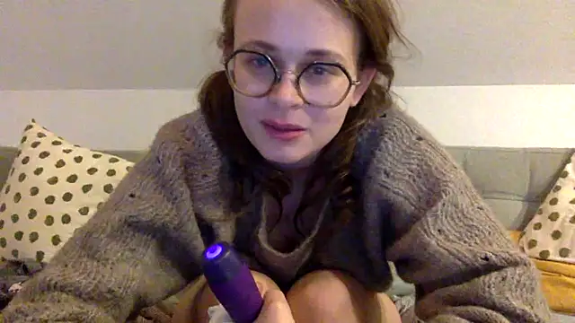 norafack33 - Norafack33's free webcam - UK Sex Cams