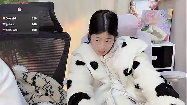 美女Yvonne-07在线直播