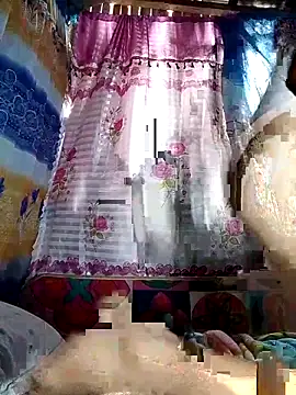 Webcam Model (YummyPinay1893)  is live.Free join now!