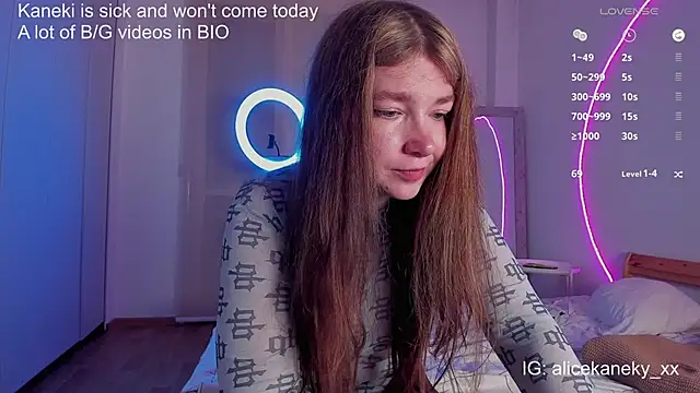 alicekaneky webcam