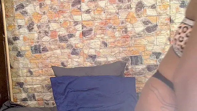 EroticSexyStripper webcam