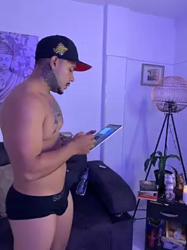 DeimonOficial webcam