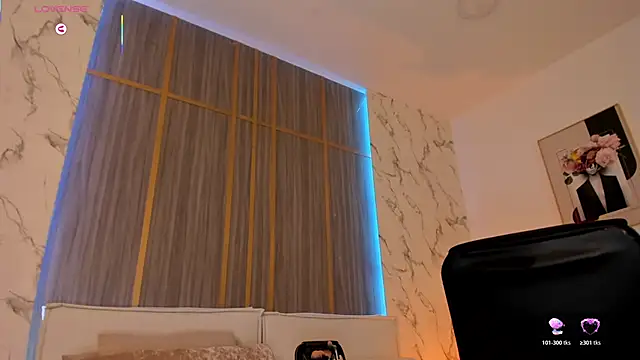 IsabellaAllen webcam