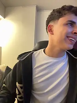 AdrianRinaldi webcam