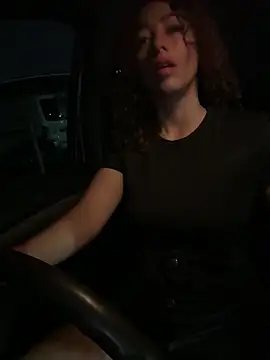 roxyrougee Live Webcam on Stripchat